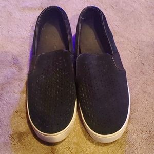 Vionic perforated suede flower slip ons